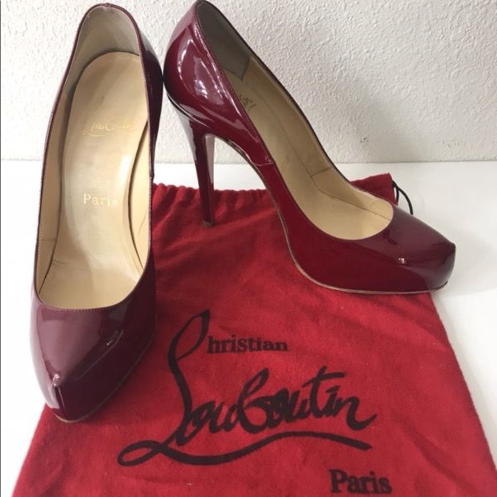 Christian Louboutin Decollete
